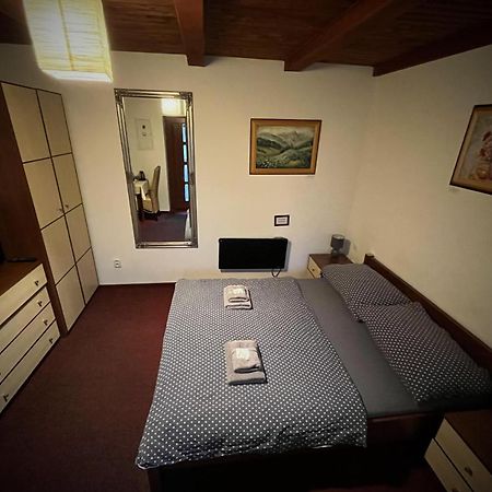 Penzion Pri Kastieli Zaturcie Martin Bagian luar foto